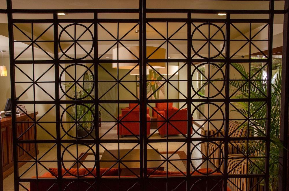 קוזומל Suites Colonial מראה חיצוני תמונה